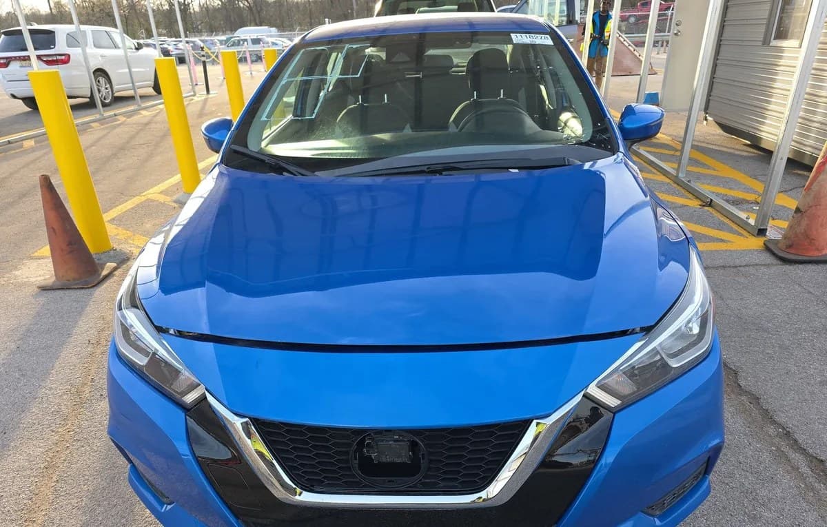 2020 NISSAN VERSA SV 3