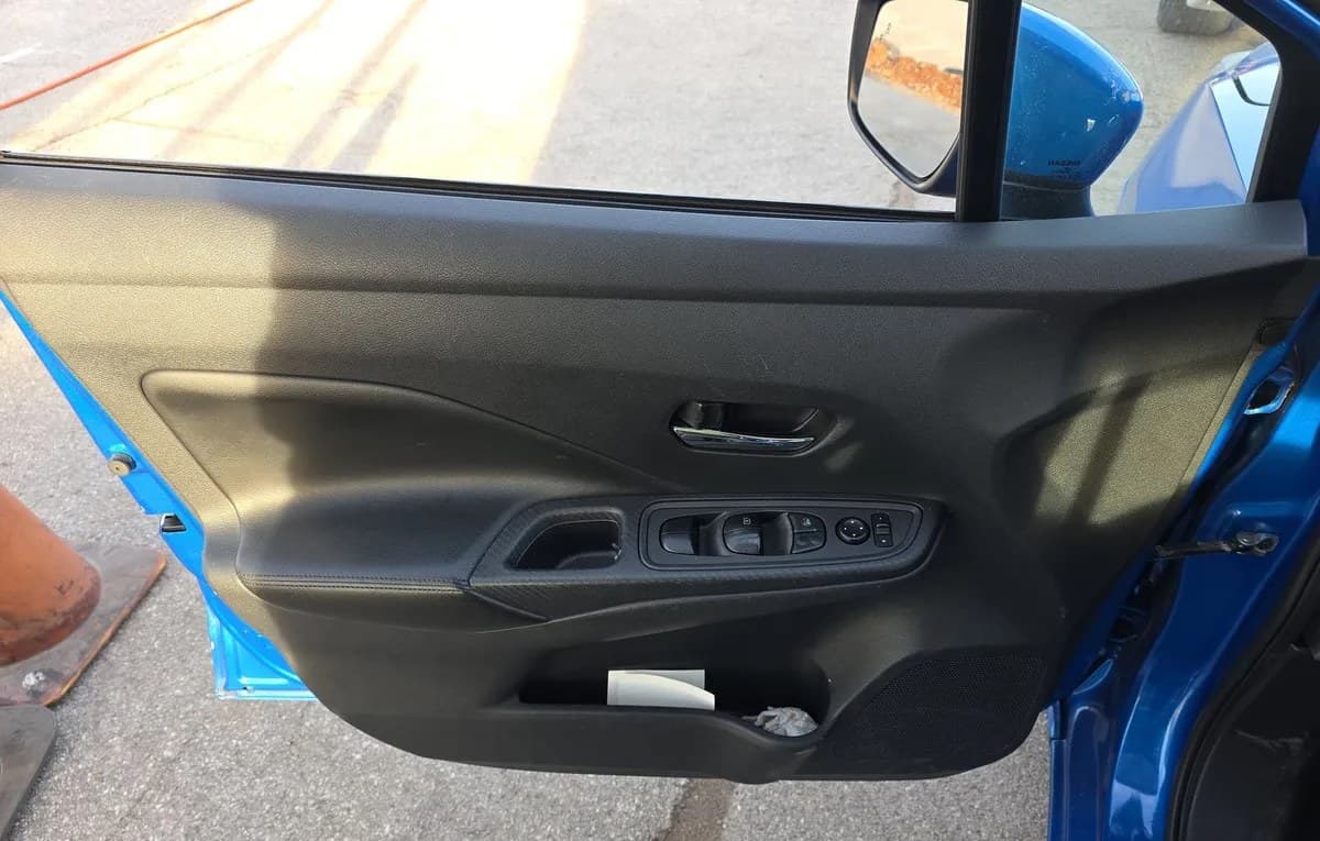 2020 NISSAN VERSA SV 6