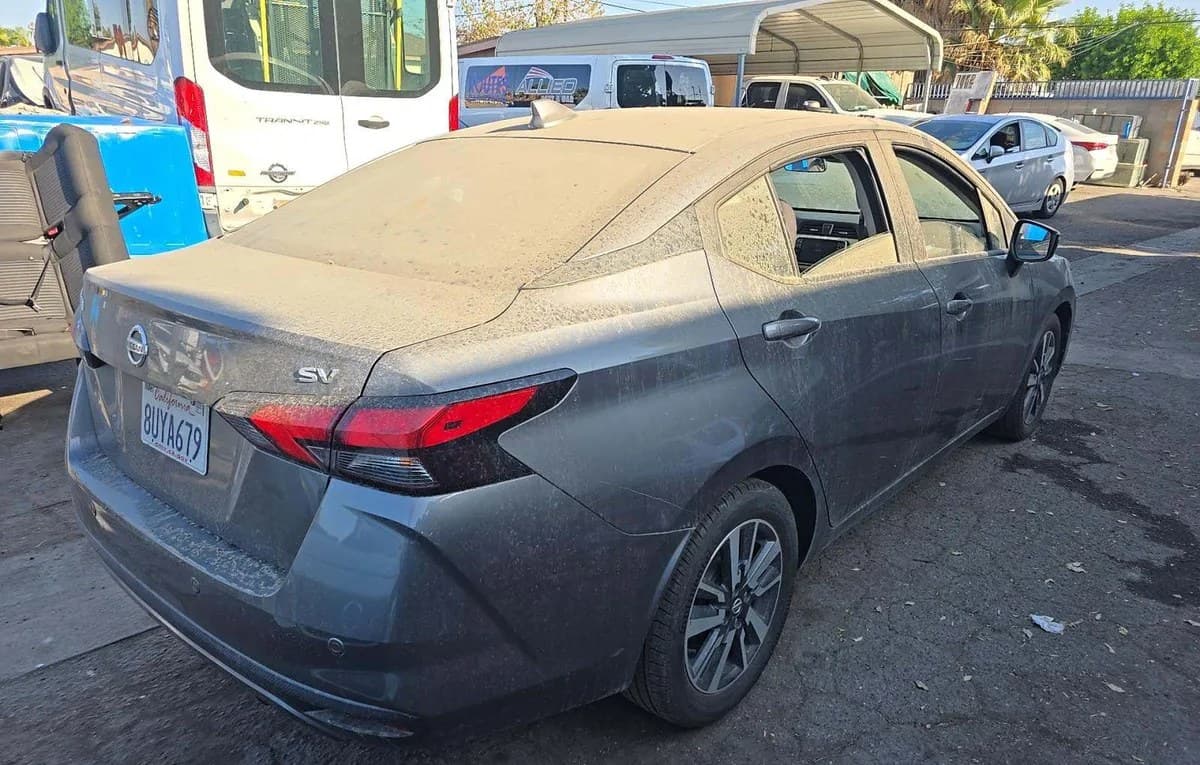 2021 NISSAN VERSA SV 4