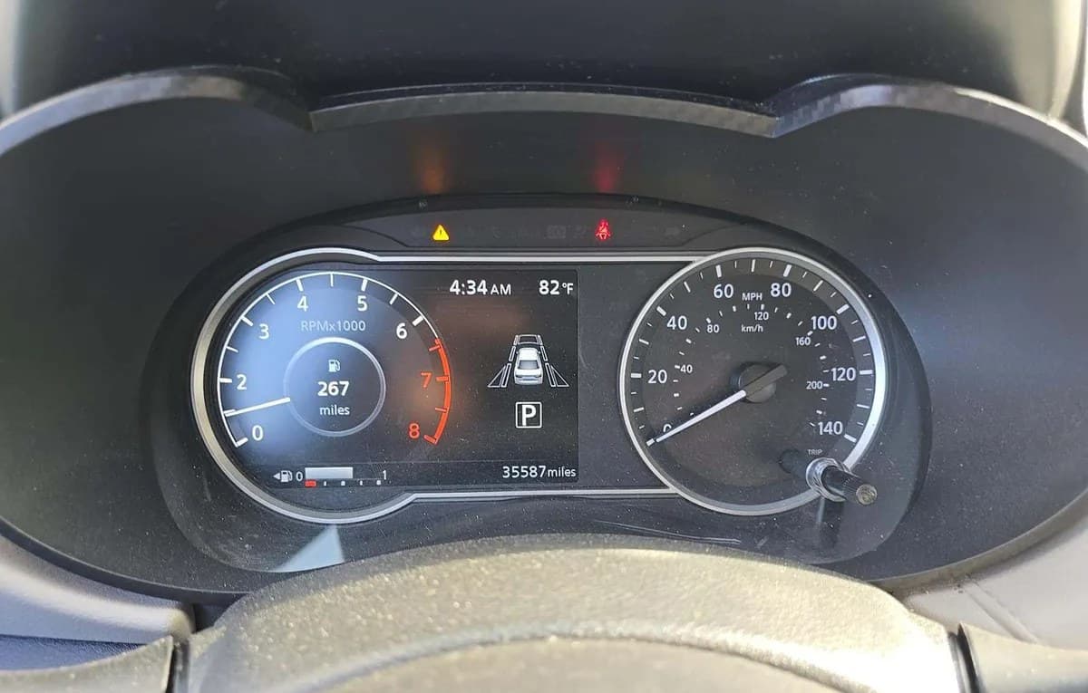 2021 NISSAN VERSA SV 6