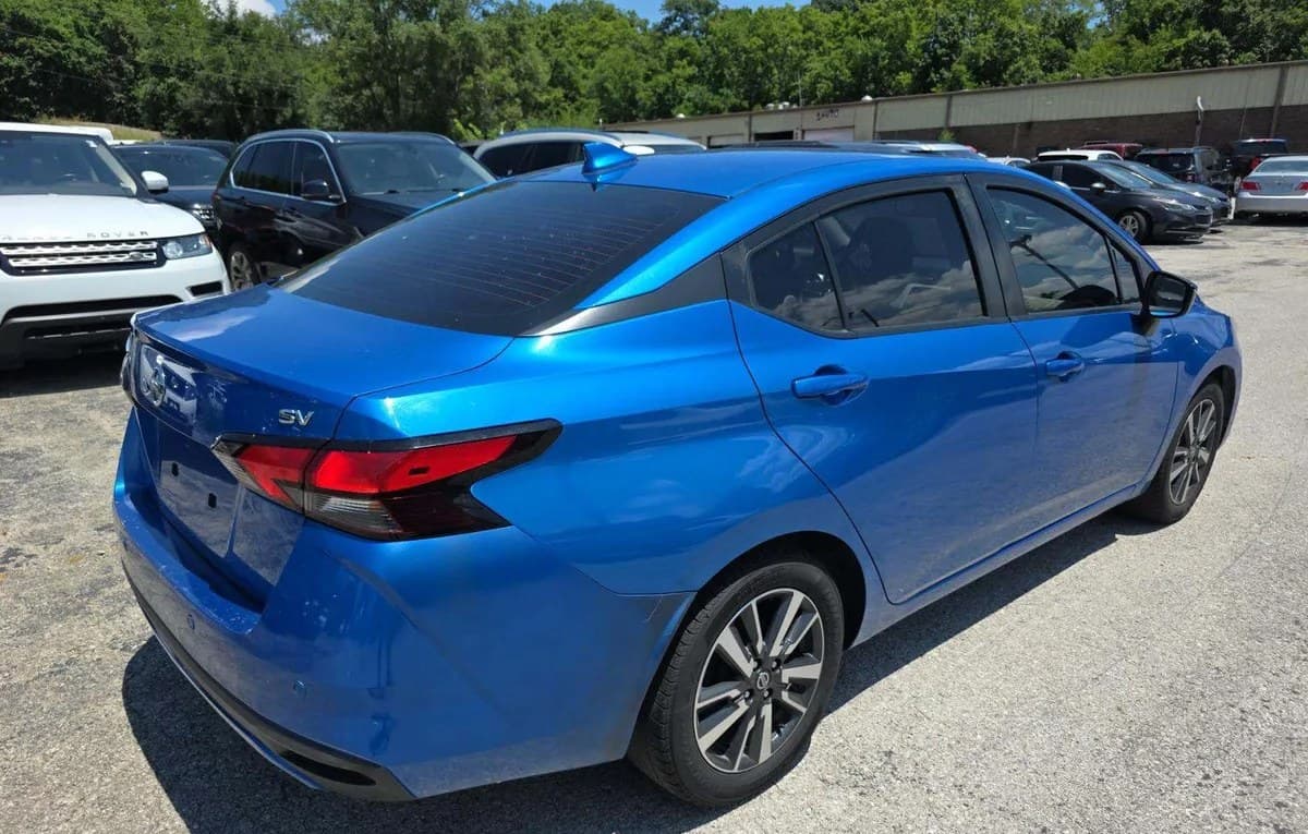2021 NISSAN VERSA SV 4