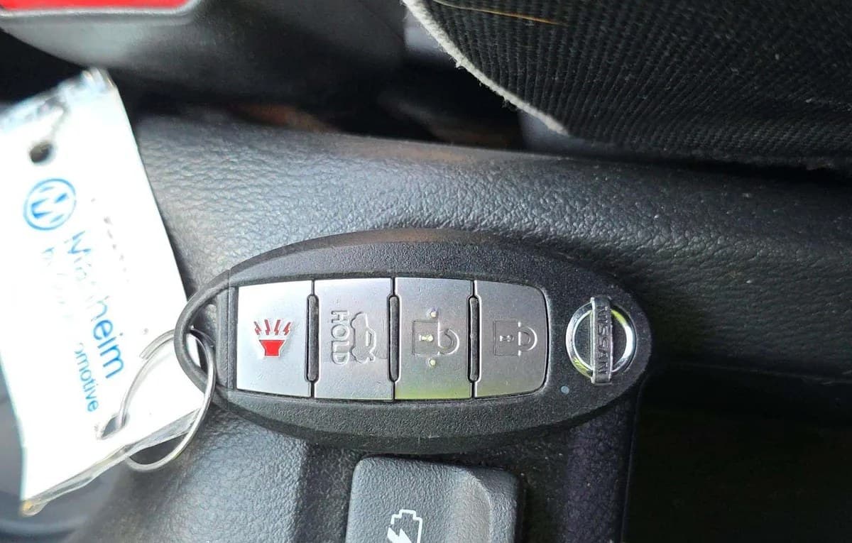 2021 NISSAN VERSA SV 5