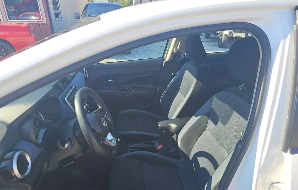 2024 NISSAN VERSA SV 4