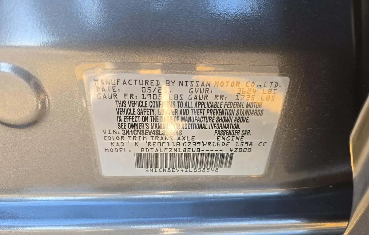 2025 NISSAN VERSA SV 3