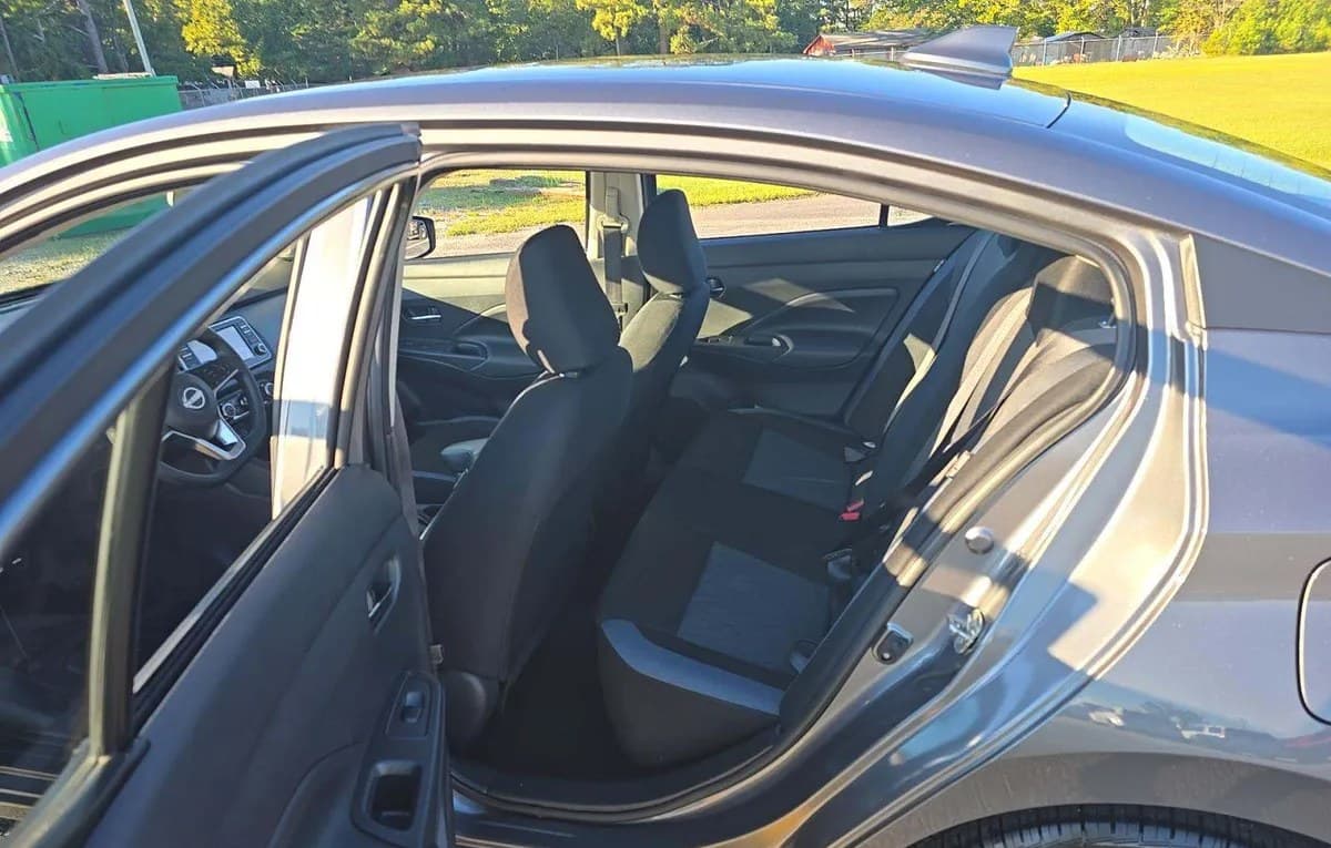 2025 NISSAN VERSA SV 7