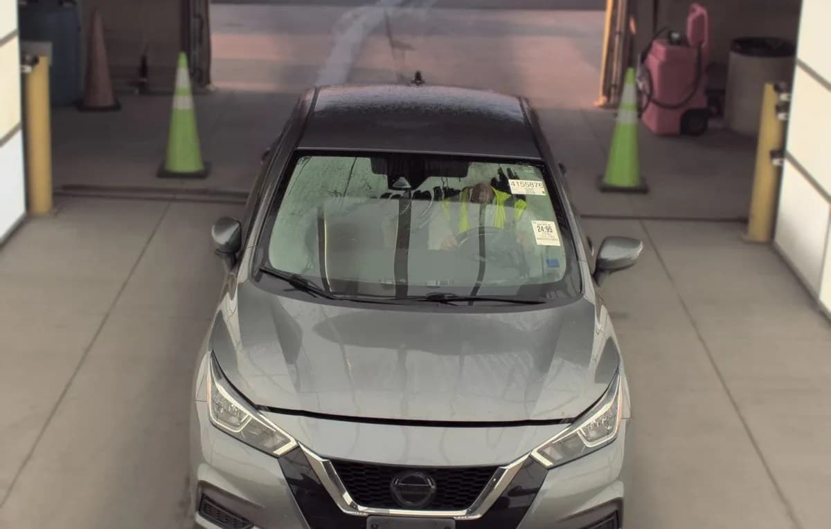 2020 NISSAN VERSA SV 2