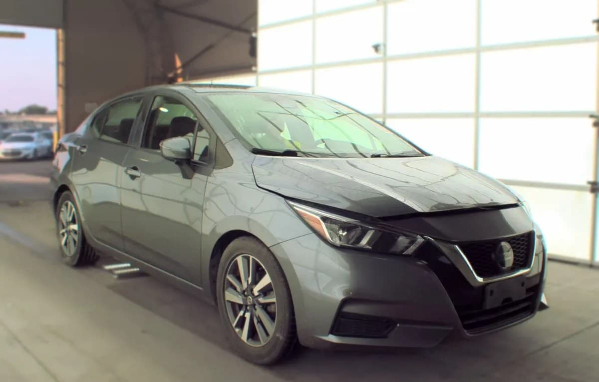 2020 NISSAN VERSA SV 3