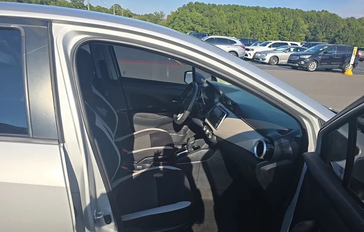 2021 NISSAN VERSA SV 5