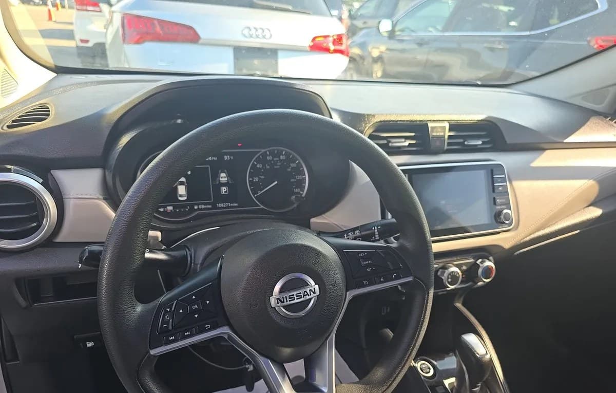 2021 NISSAN VERSA SV 7