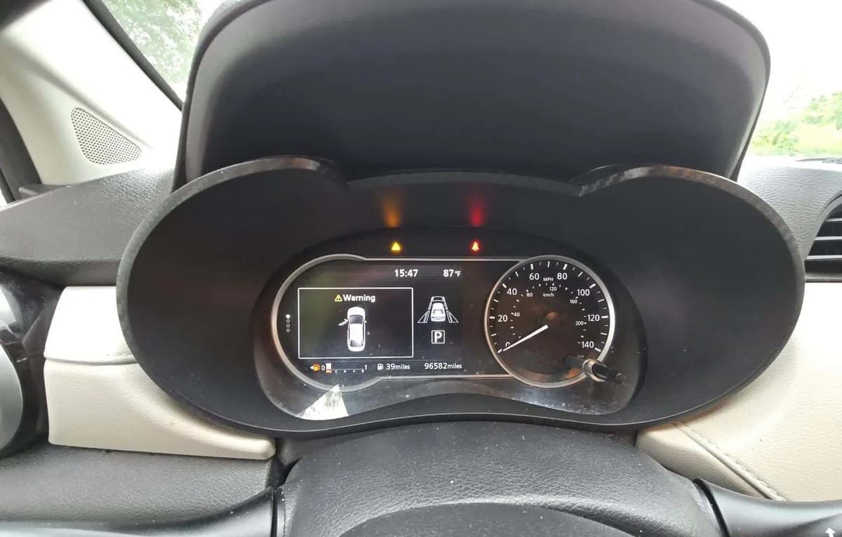 2021 NISSAN VERSA SV 5
