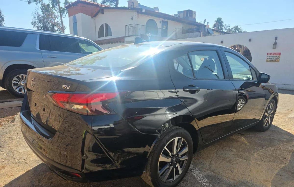 2023 NISSAN VERSA SV 4