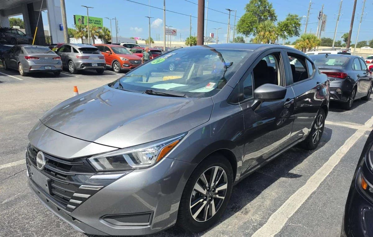 2024 NISSAN VERSA SV 2