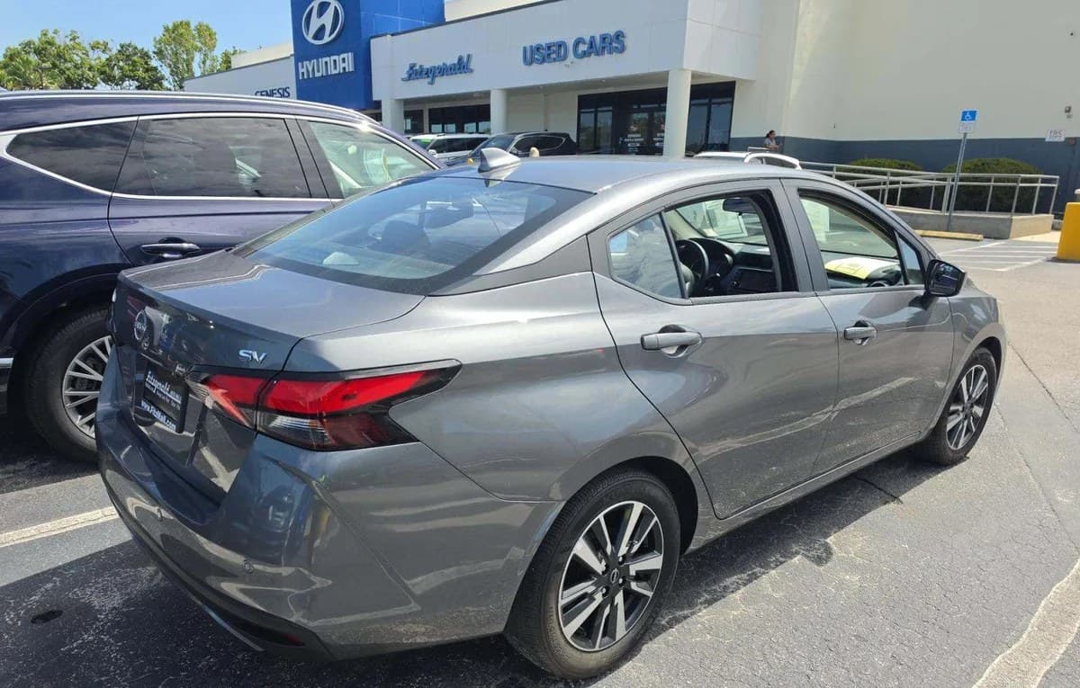 2024 NISSAN VERSA SV 4