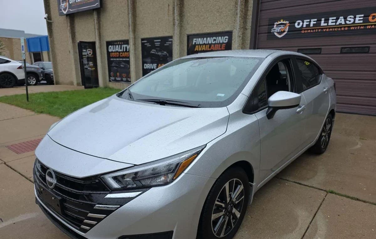 2025 NISSAN VERSA SV 2