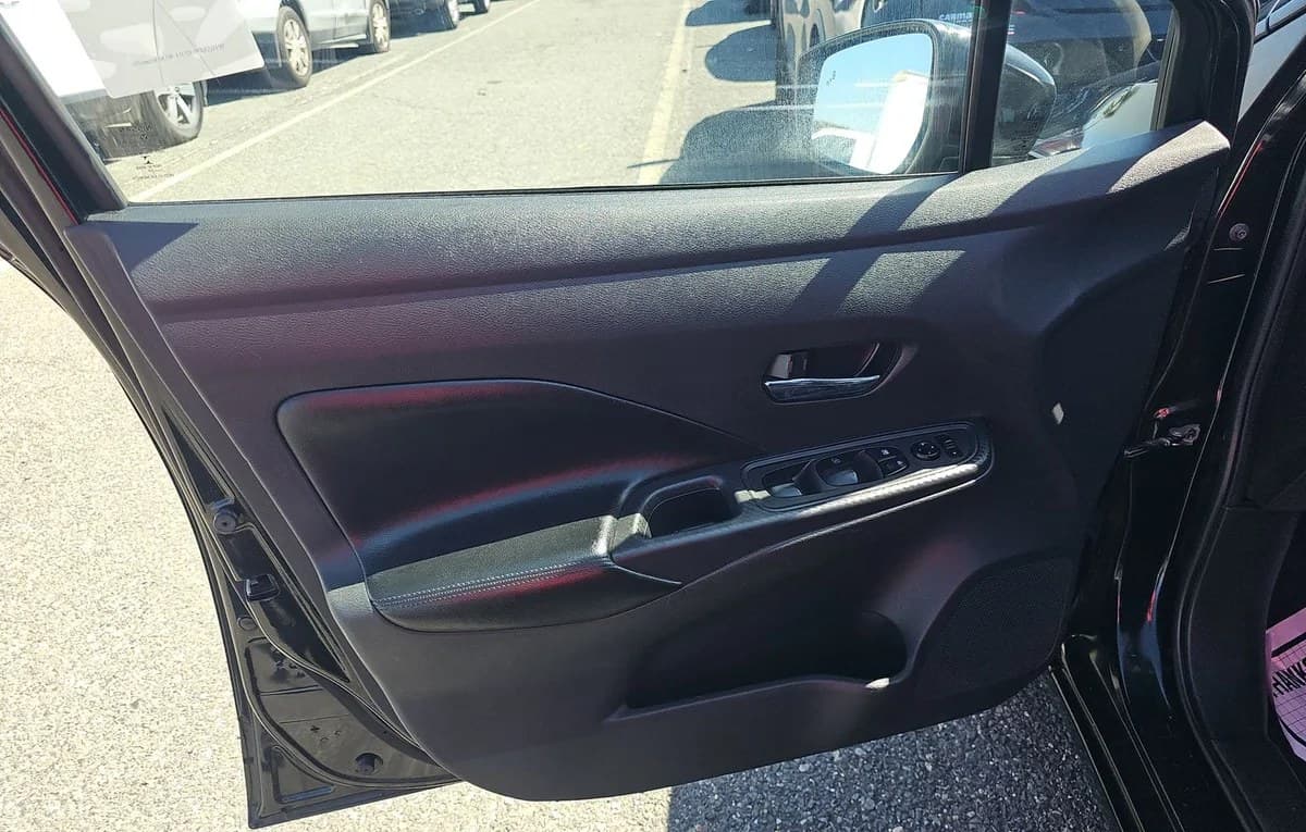 2020 NISSAN VERSA SV 5