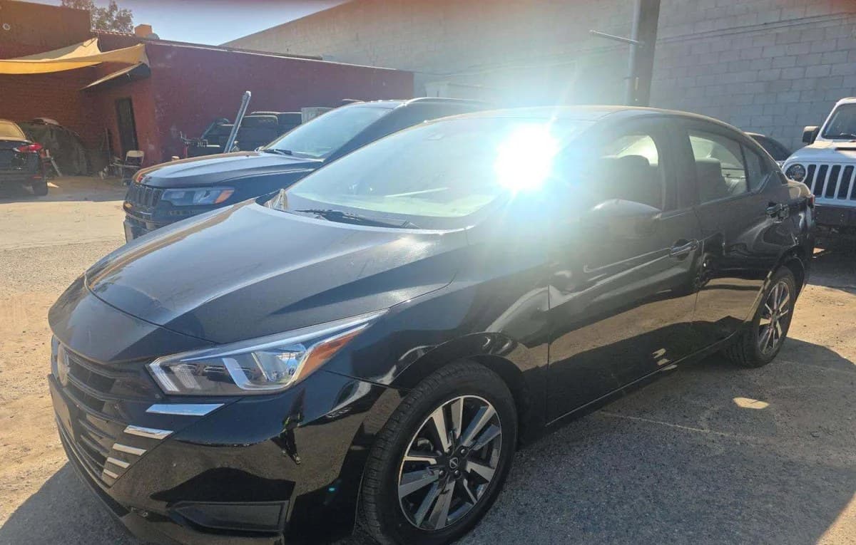 2023 NISSAN VERSA SV 2