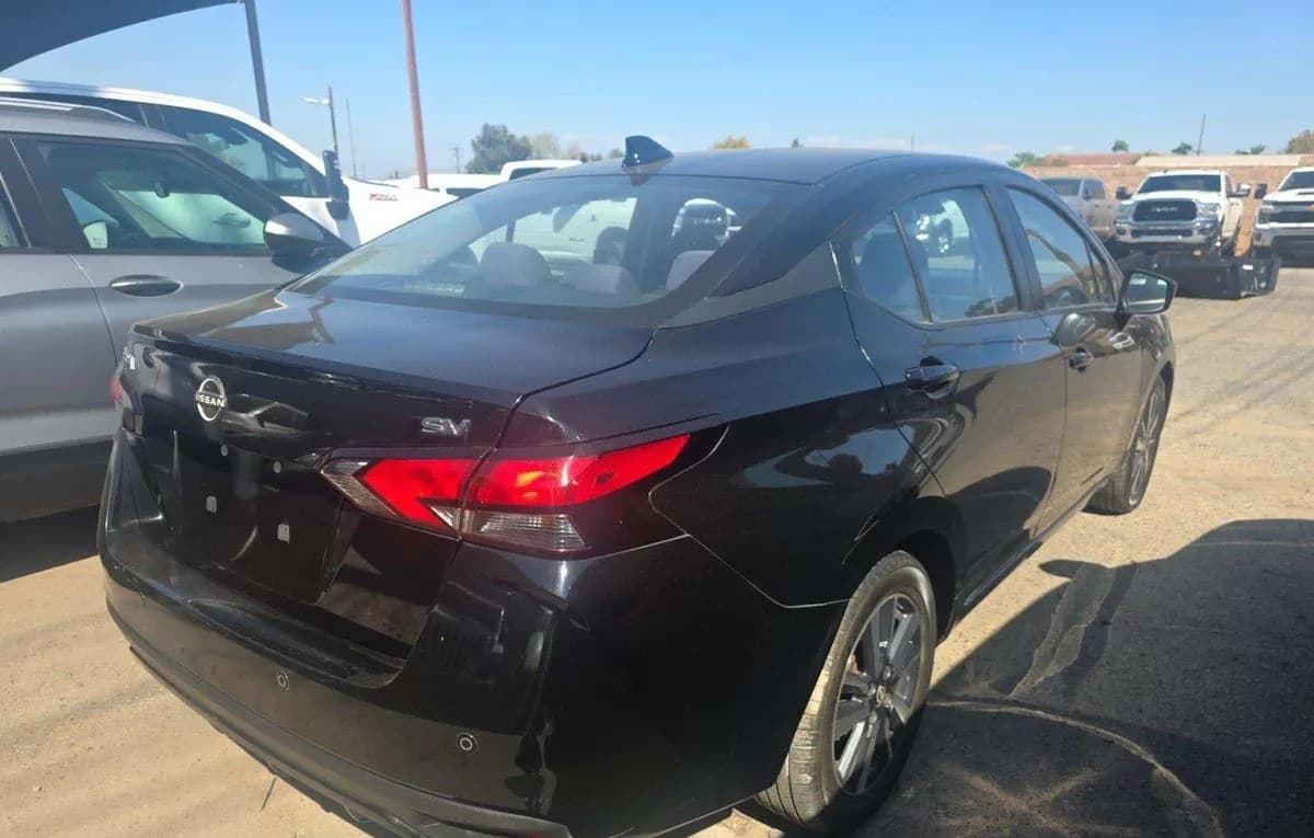 2023 NISSAN VERSA SV 4