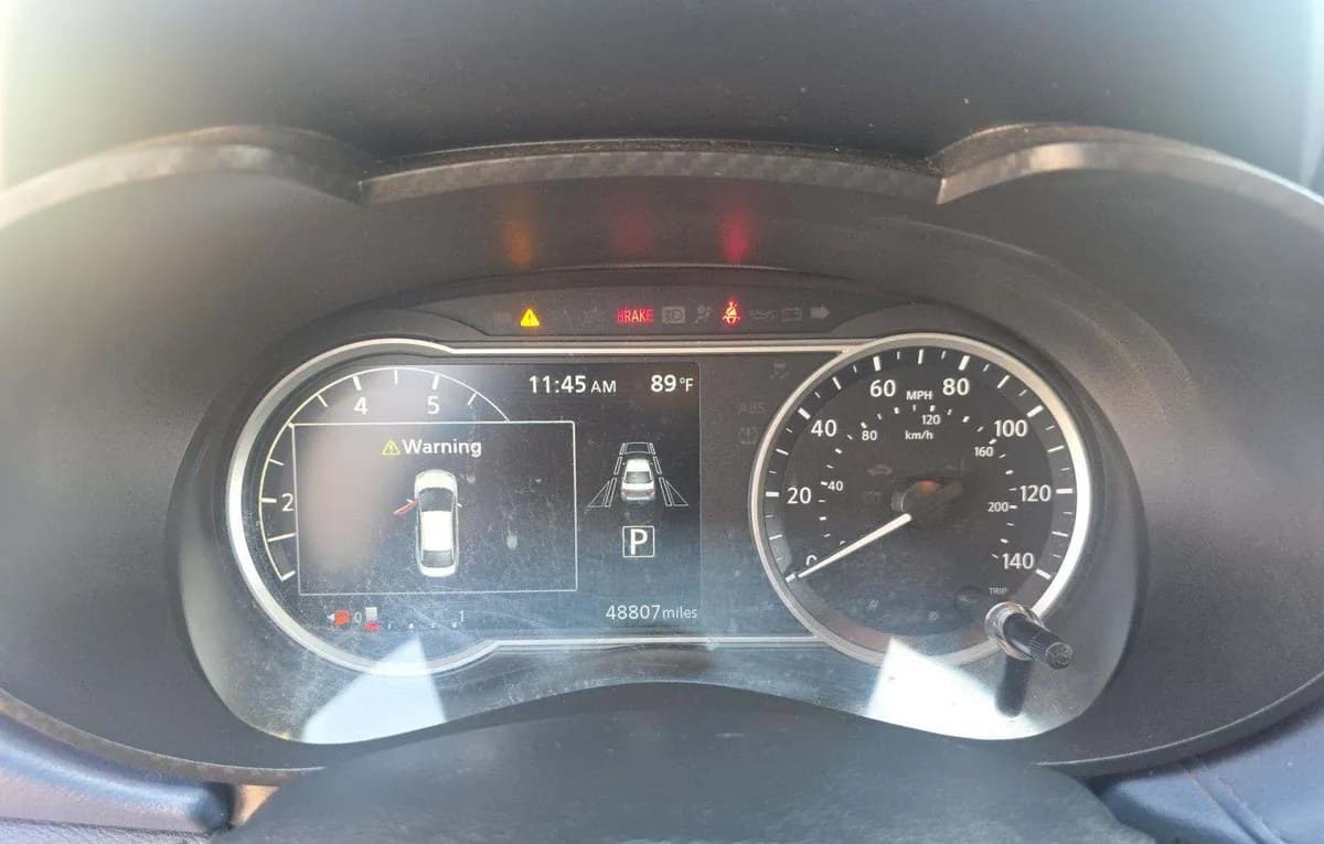 2023 NISSAN VERSA SV 6