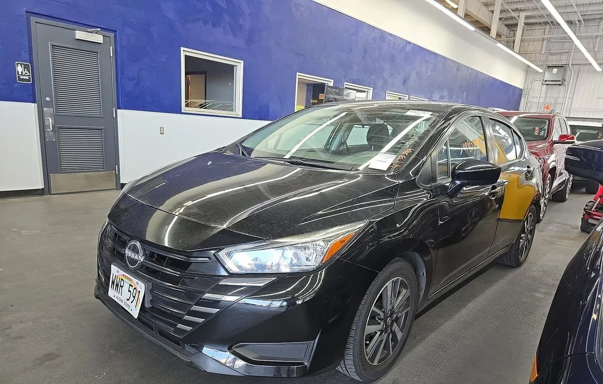2023 NISSAN VERSA SV 2