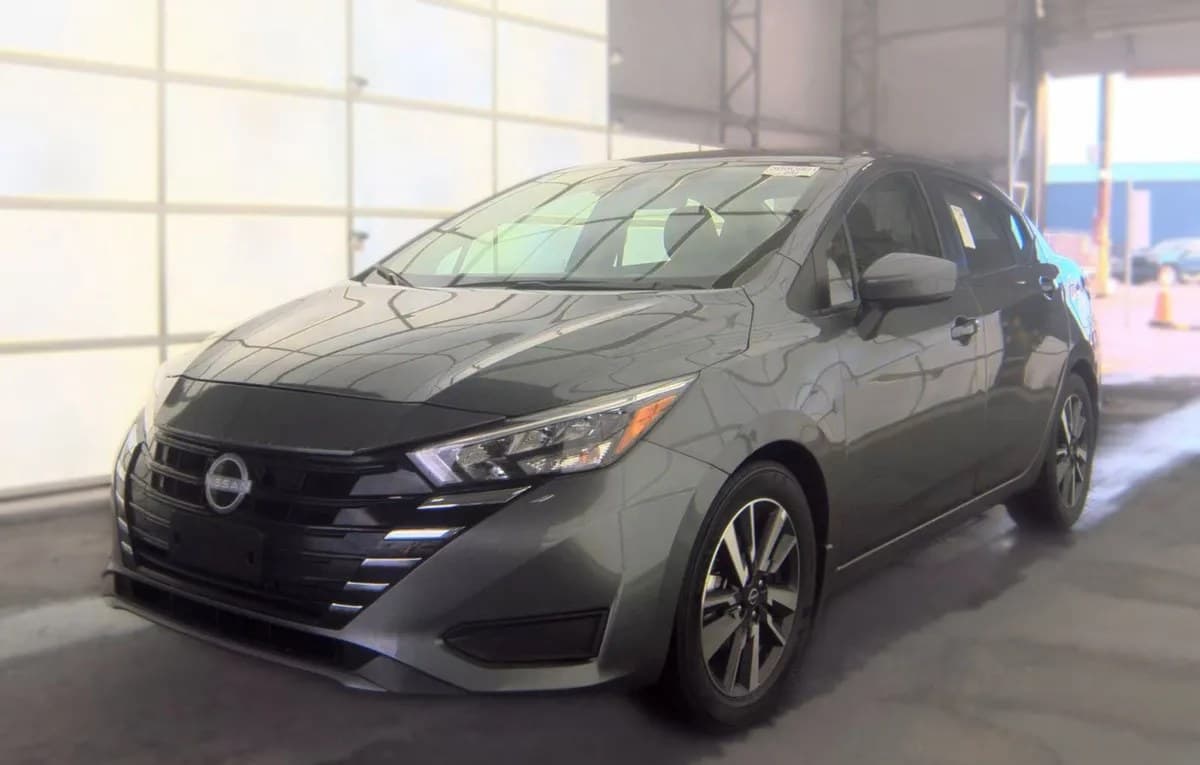 2025 NISSAN VERSA SV 2