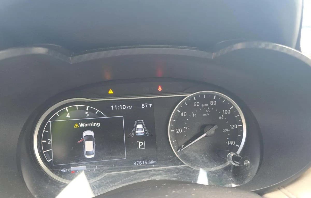2021 NISSAN VERSA SV 6