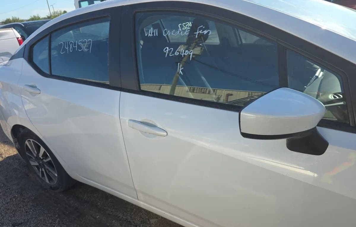 2024 NISSAN VERSA SV 5