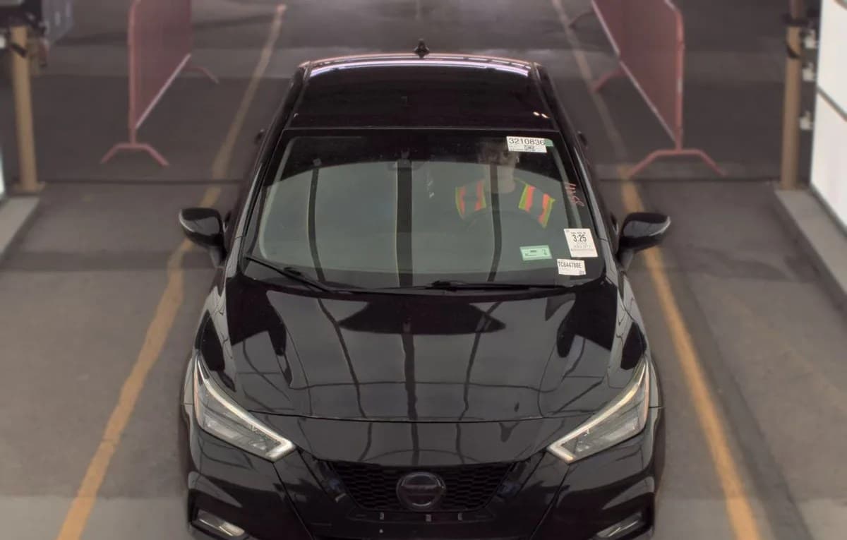 2020 NISSAN VERSA SR 3