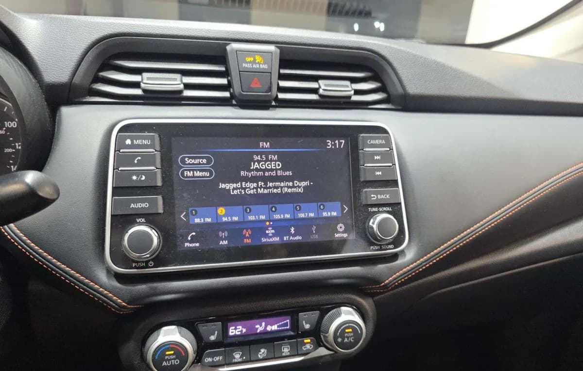 2020 NISSAN VERSA SR 7