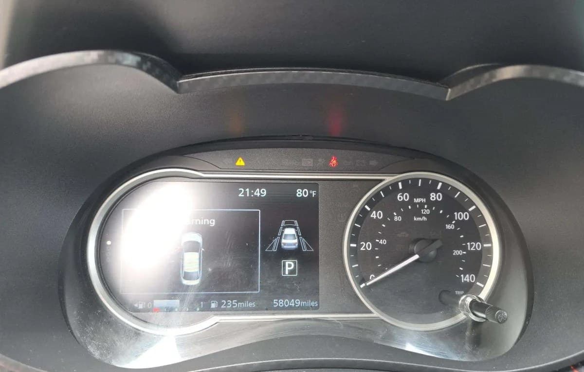 2024 NISSAN VERSA SR 6