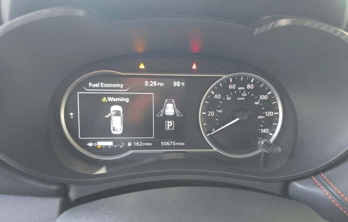 2024 NISSAN VERSA SR 6