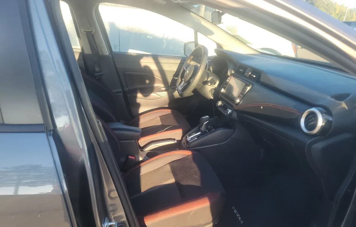 2025 NISSAN VERSA SR 5