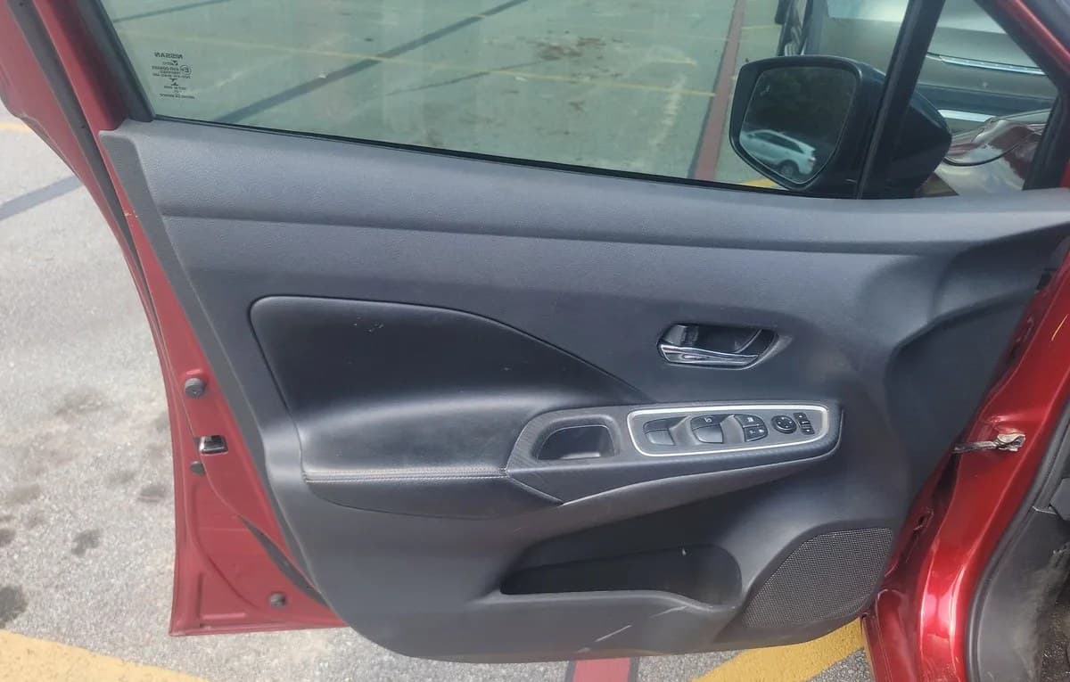 2021 NISSAN VERSA SR 5