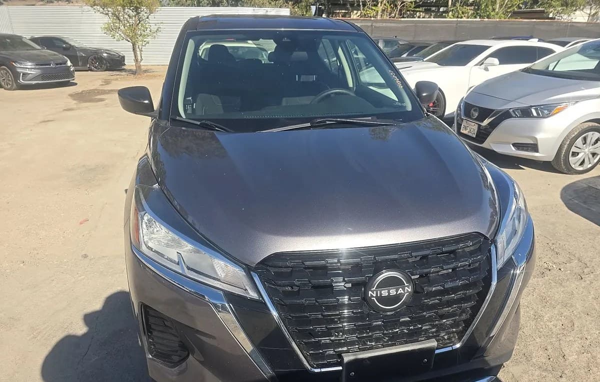 2022 NISSAN KICKS S 3