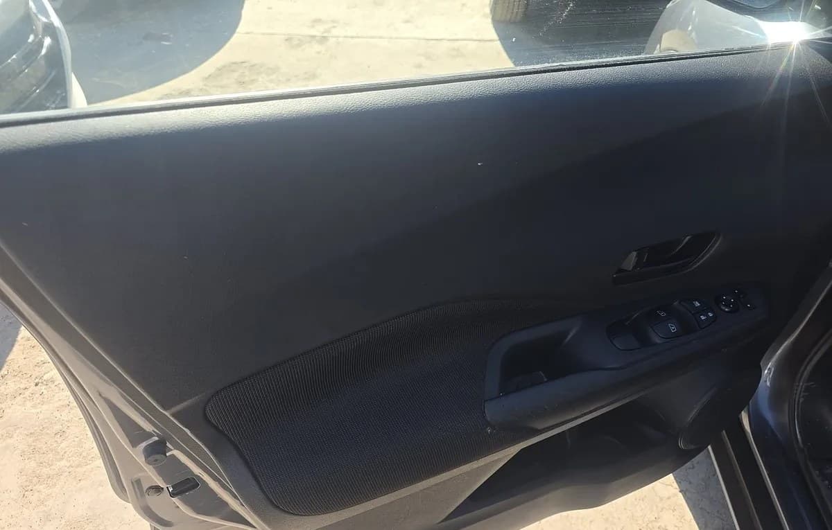 2022 NISSAN KICKS S 6