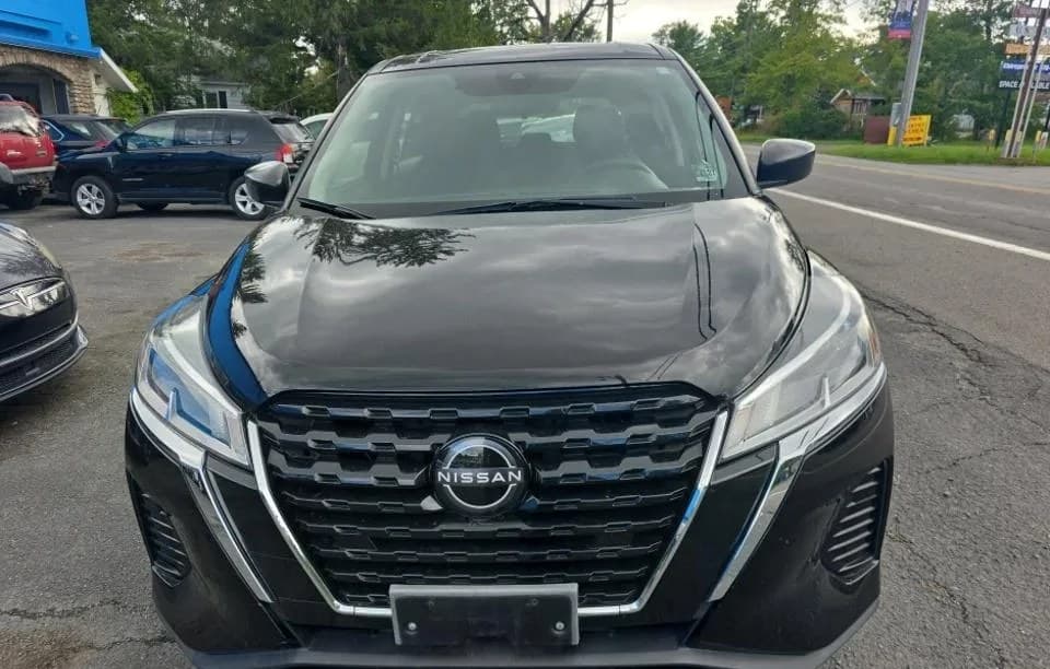 2022 NISSAN KICKS S 3