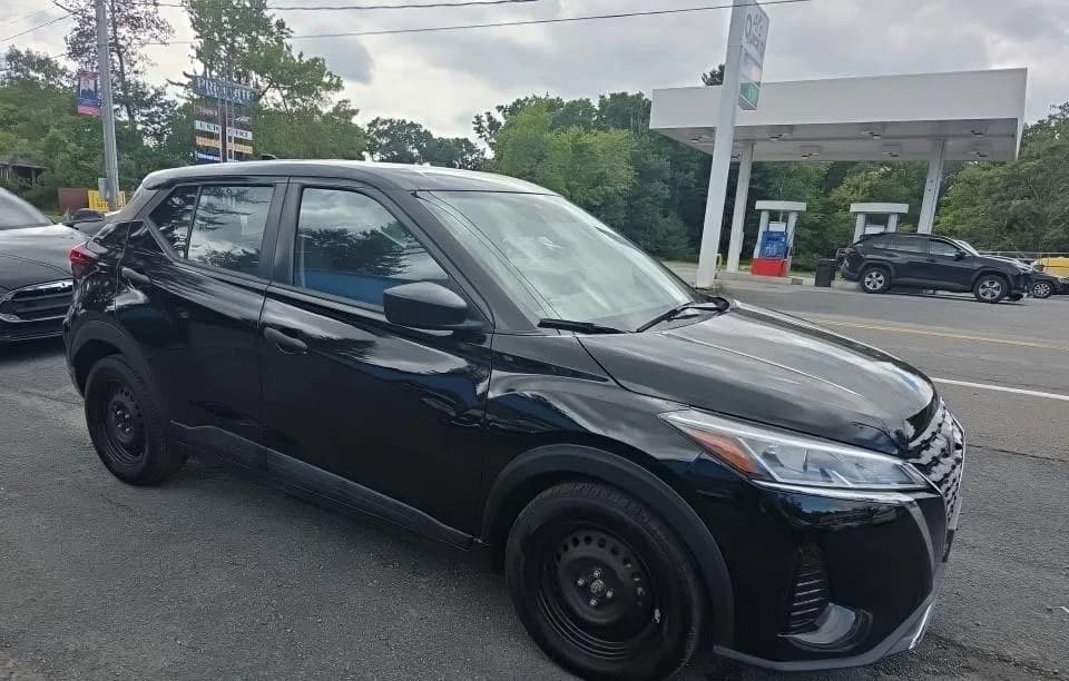 2022 NISSAN KICKS S 4