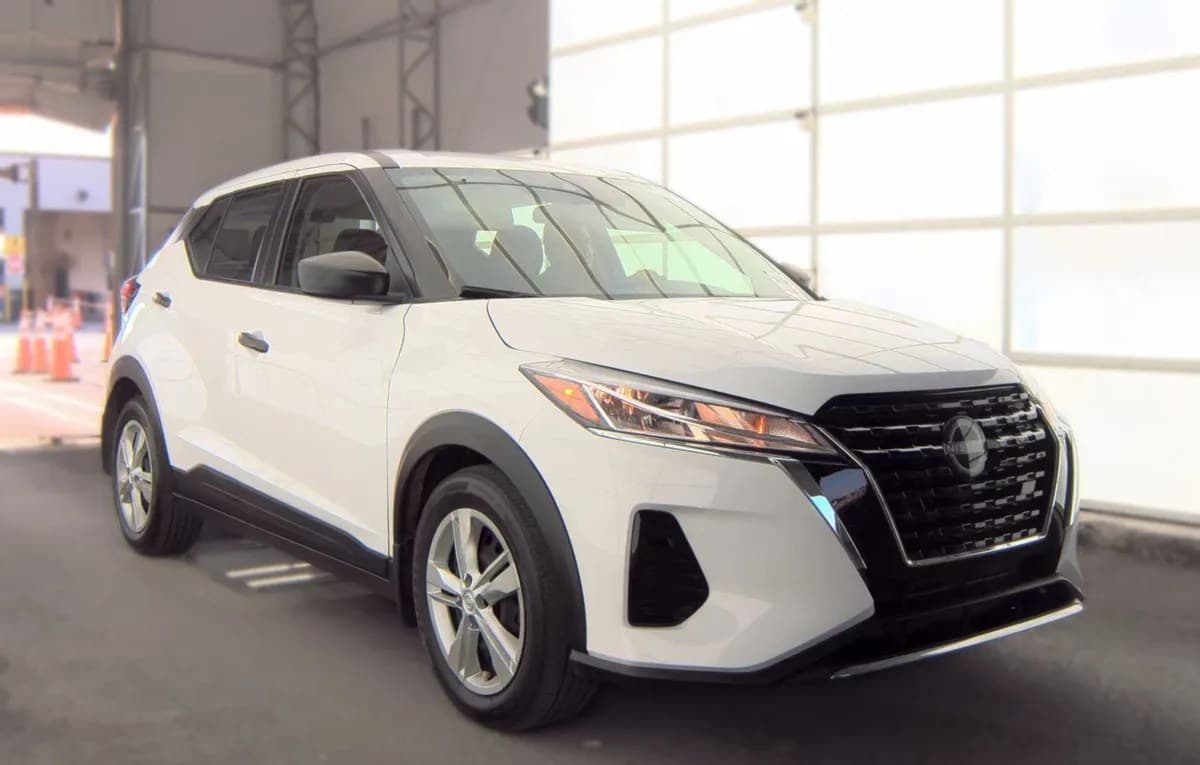 2024 NISSAN KICKS S 4
