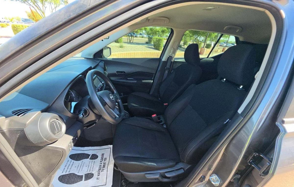 2024 NISSAN KICKS S 4