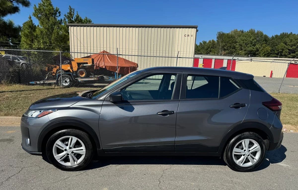 2024 NISSAN KICKS S 6