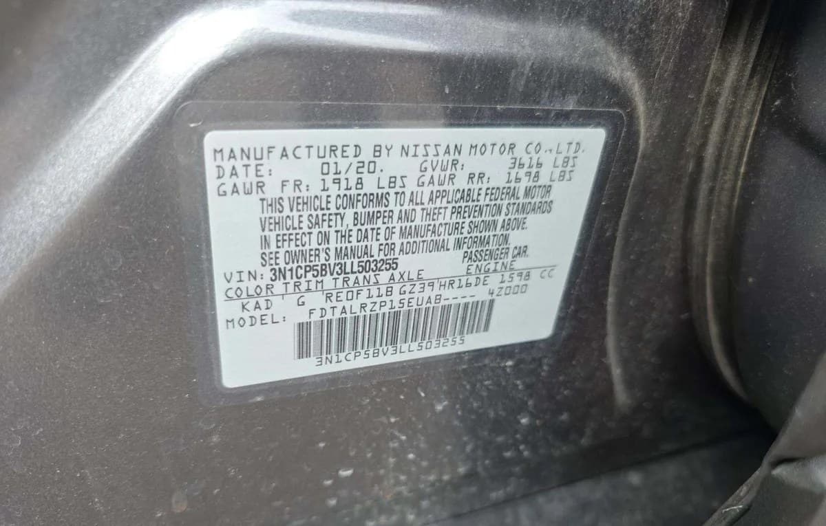 2020 NISSAN KICKS S 3