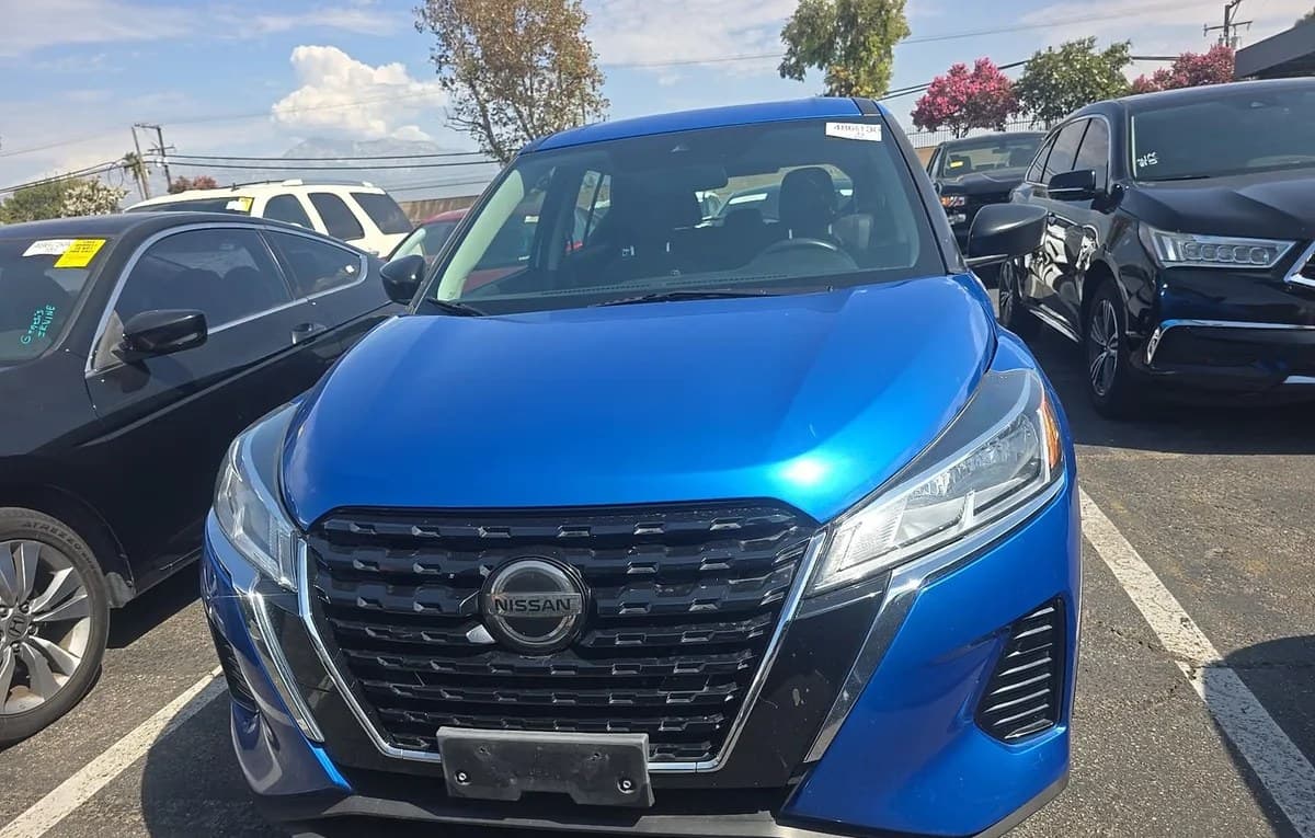 2021 NISSAN KICKS S 3
