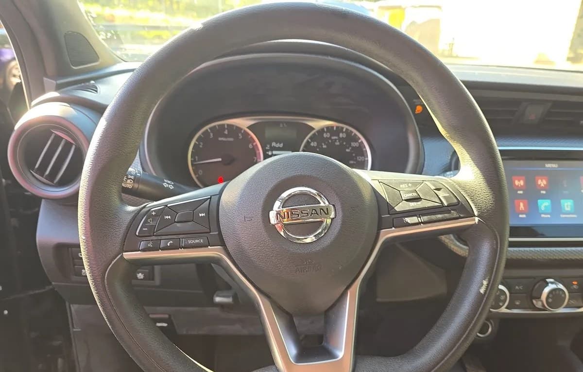 2020 NISSAN KICKS S 7