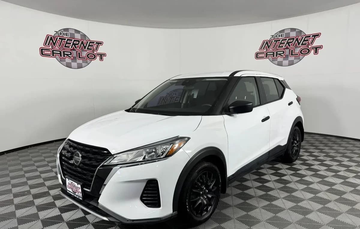 2021 NISSAN KICKS S 4
