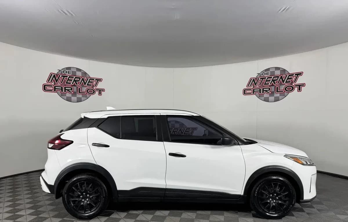 2021 NISSAN KICKS S 5