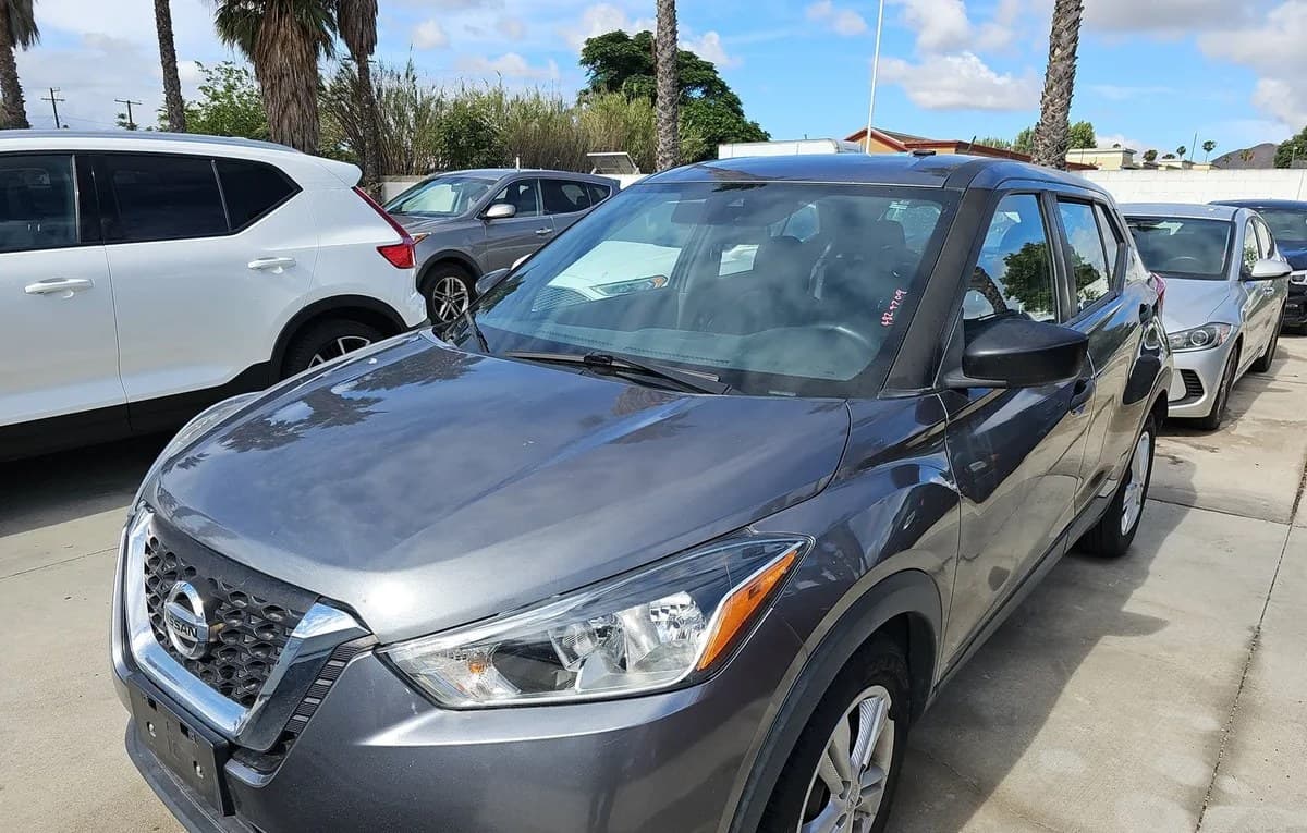 2020 NISSAN KICKS S 2