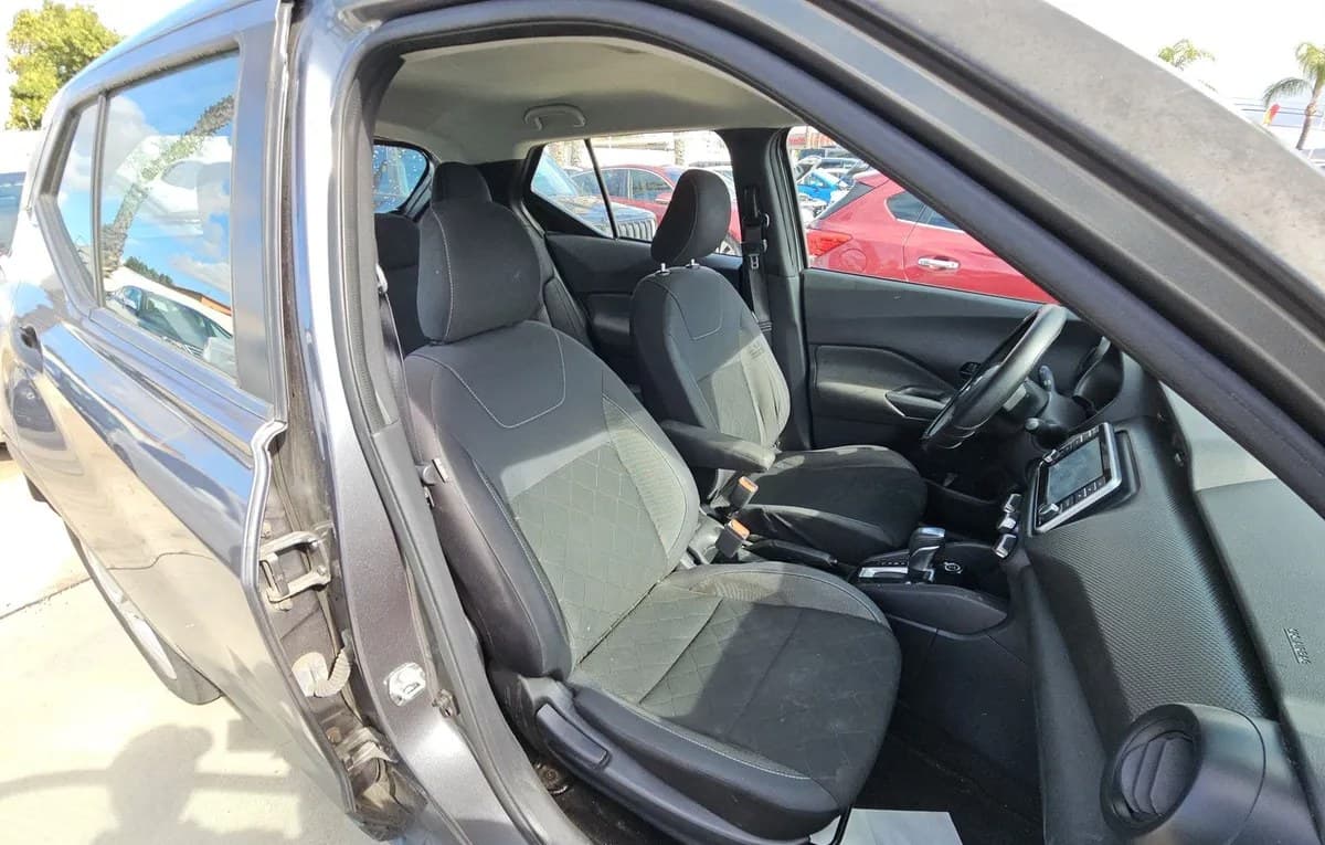 2020 NISSAN KICKS S 5