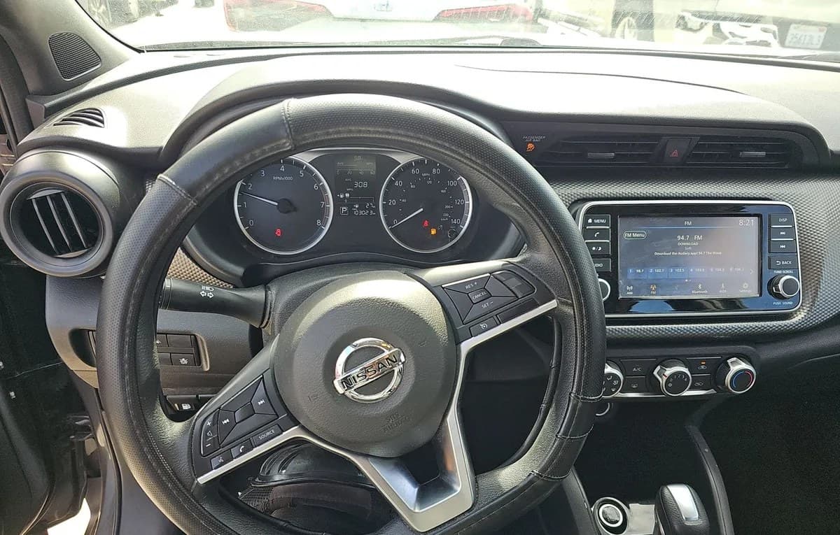 2020 NISSAN KICKS S 7