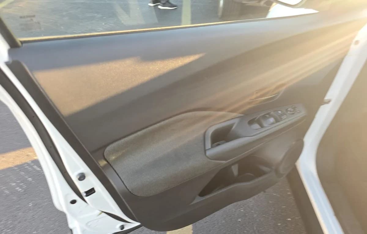 2020 NISSAN KICKS S 5