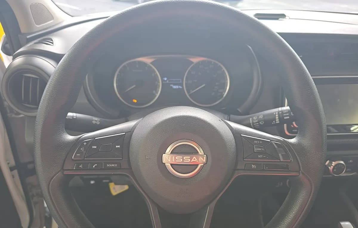 2024 NISSAN KICKS S 6
