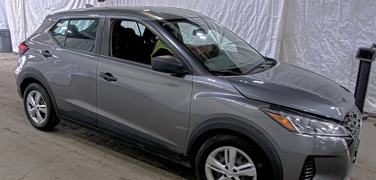 2023 NISSAN KICKS S 4